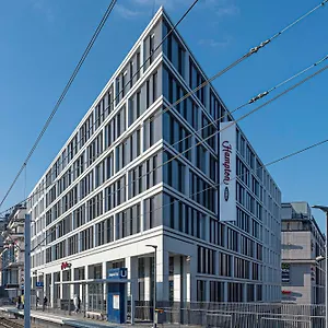 Hampton By Hilton Centre 3*, Stuttgart Almanya